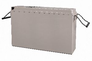 12V 165Ah AGM Telecom (left)