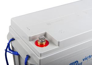 Lead-carbon battery 12V-106Ah - close-up