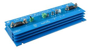 Smart BMS 12/200 (right)