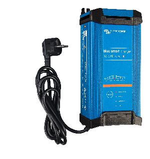 Blue Smart IP22 Charger 12V 20A (1) 230V