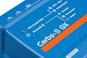 Cerbo-S GX (close-up3)