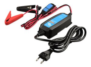  Blue Smart IP65 Charger 6V 12V 1.1 230V CEE 7/16 Retail (left) 