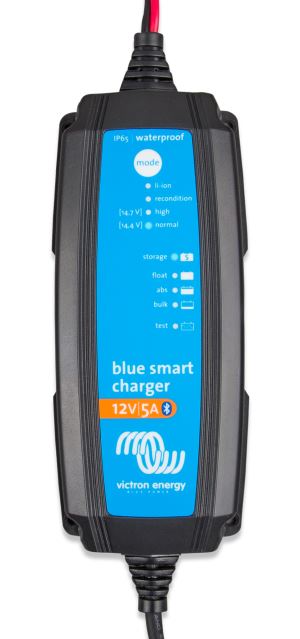Blue Smart IP65s 12V 5A (close-up)