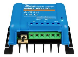 BlueSolar MPPT charge controller 100-20 (front) 