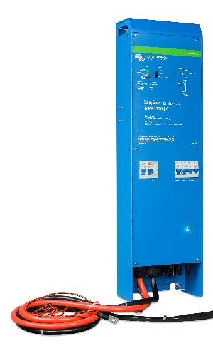 Easysolar 12V 1600VA MPPT 100/50 (left)