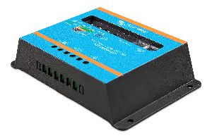 BlueSolar PWM-Light Charge Controller 48V-20A (left)