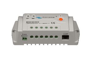 BlueSolar PWM-Pro 12/24V-10A (front-angle)