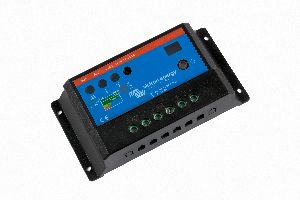 BlueSolar 12-24V 10A (right)