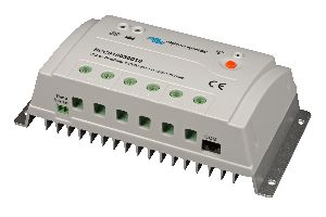 BlueSolar PWM-Pro 12V 24V 10A (left)