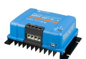 BlueSolar MPPT 150-70-Tr (right)
