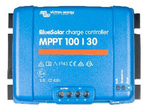 BlueSolar MPPT charge controller 100/30 (top)