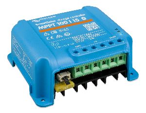 SmartSolar charge controller MPPT 100/15 (left)