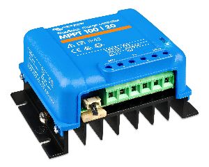 BlueSolar MPPT charge controller  100-20 (left)