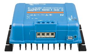 SmartSolar MPPT 100/30 (front)