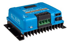 SmartSolar MPPT 250/70-Tr VE.Can (right)