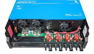 SmartSolar MPPT RS 450/200-MC4 (conn)