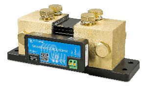 SmartShunt 2000A-50mV (left)
