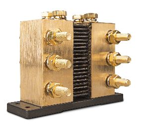 Shunt 6000A (left)