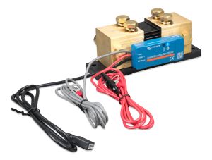 SmartShunt 2000A-50mV IP65 (right) 